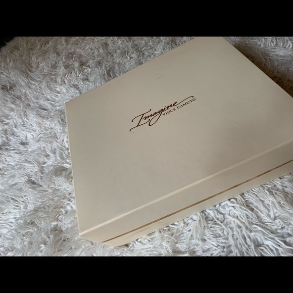 Wedding Heels sand vince camuto devin 6 semi satin - Picture 2 of 5